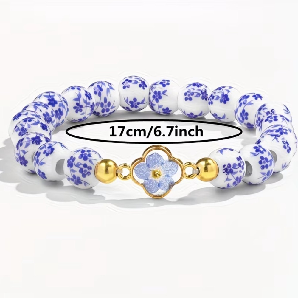 NEW! Handmade Blue and White Beaded Bracelet with Gold Accents. 💙 A0-3 - Picture 2 of 2